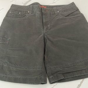 LL Bean Men’s Canvas Shorts Sz 35 Dark Olive